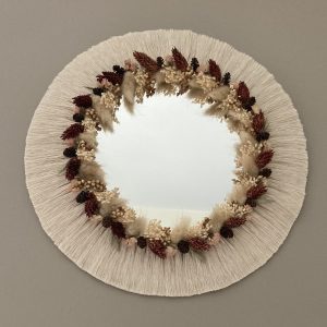 Miroir en macramé et fleurs séchées