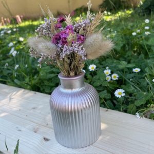 Bouquet de fleurs séchées et son vase